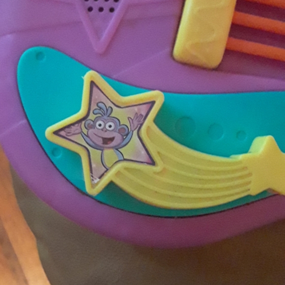 Toys - Picture 2 of 5